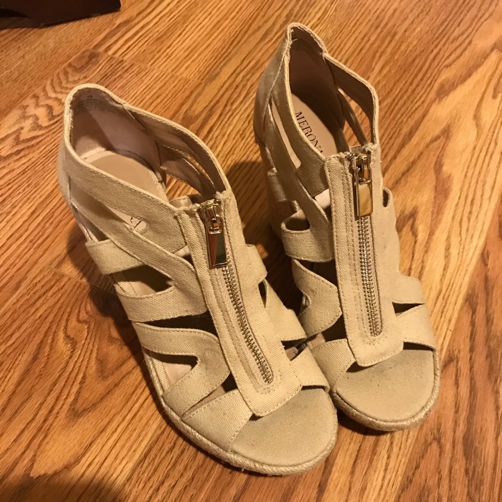 Women’s Merona cream wedges 7 1/2